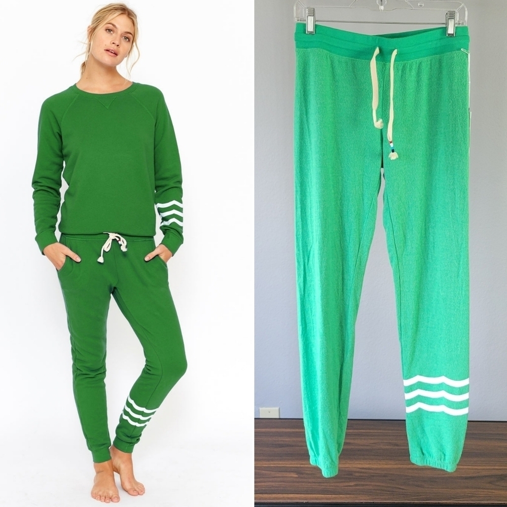 SOL ANGELES // jade green coastal waves essential bead detail super soft joggers